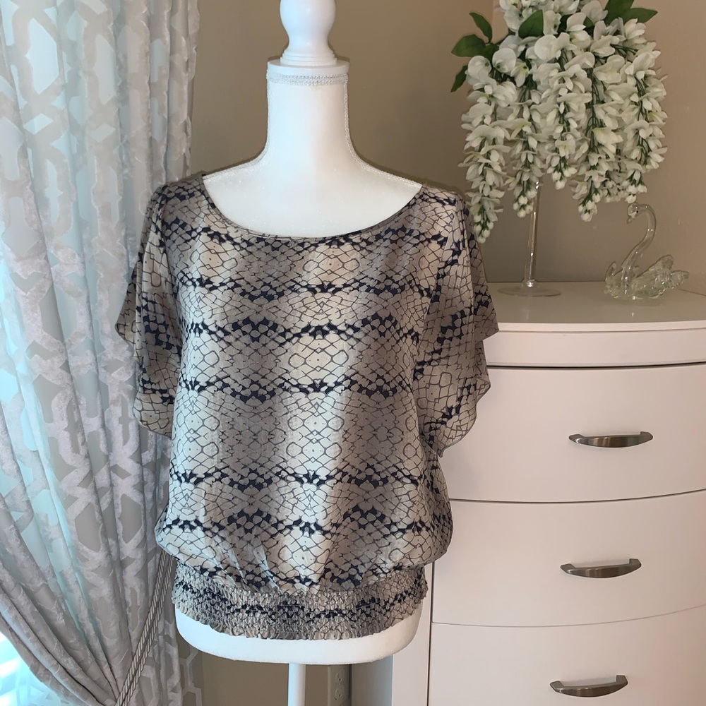 Gorgeous pure silk short sleeves top